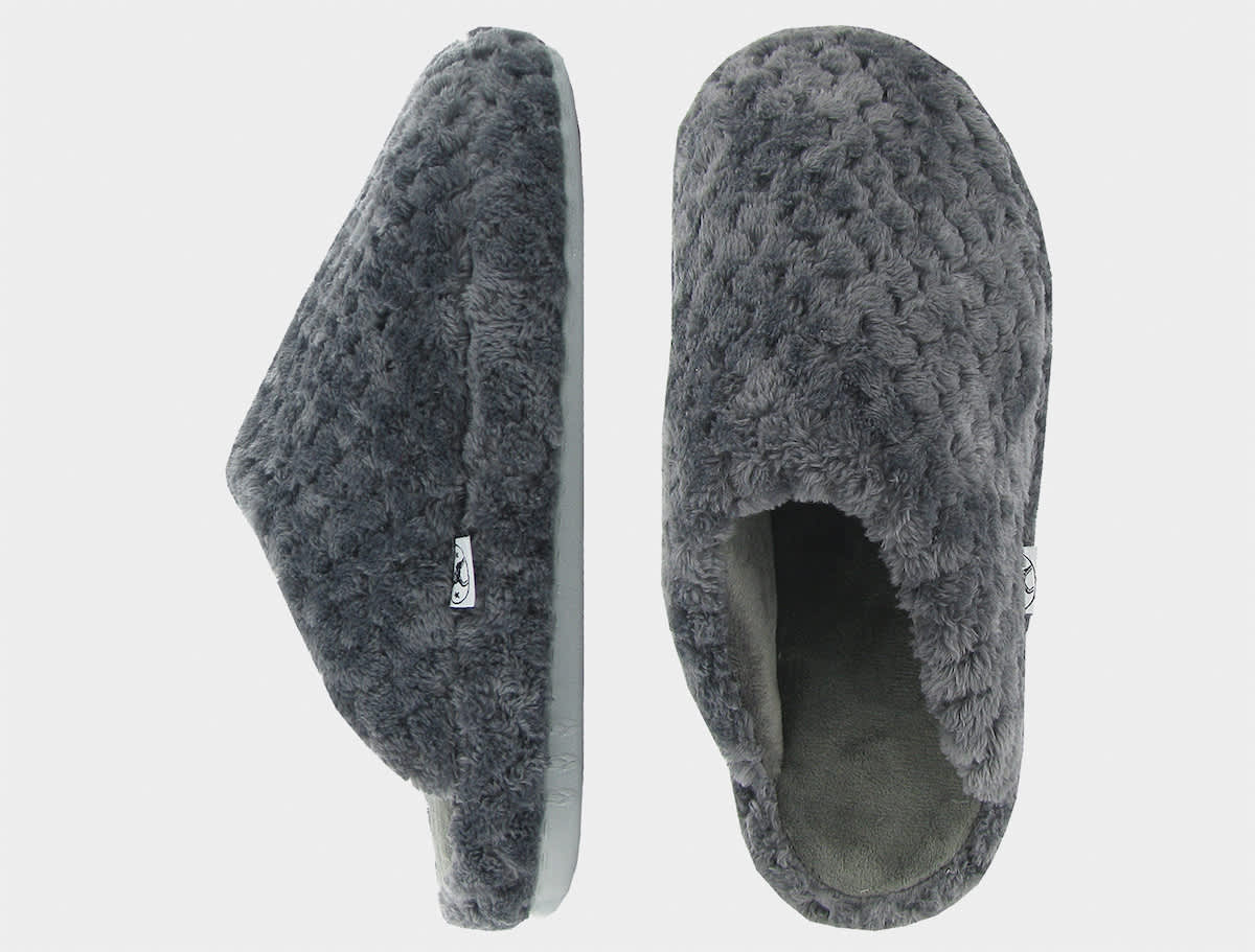 Naot slippers store